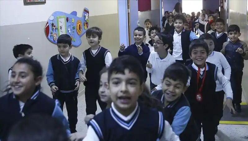 2025 Okul Yılı Açılış Tarihleri ve Tüm Tatil Günleri Açıklandı!