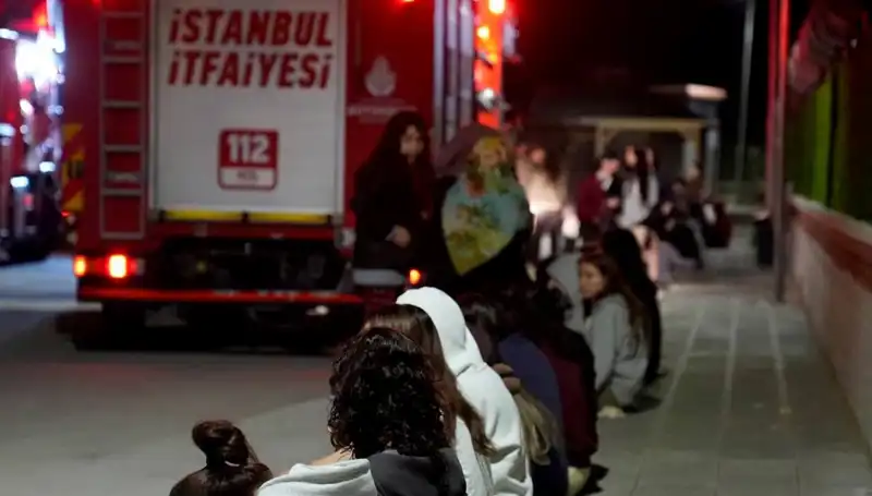 2500 Kız Öğrenciyi Tehdit Eden Yurt Yangını: Olay Anı ve Sonrası
