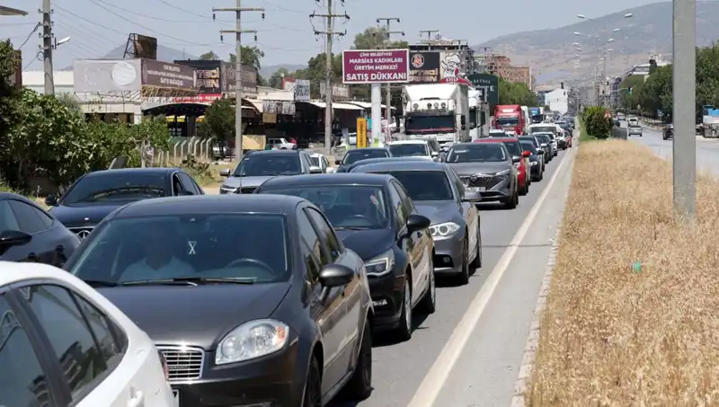 Aydın-Muğla Arası 60 Kilometreyi Aşan Araç Kuyruğu: Sebebi Ne?