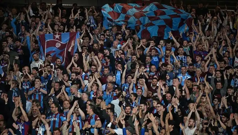Trabzonspor-Galatasaray Maçının Biletleri Günler Öncesinden Tükendi!