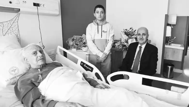 AK Parti’nin Öncü İsimlerinden Burhan Abiş Hayatını Kaybetti