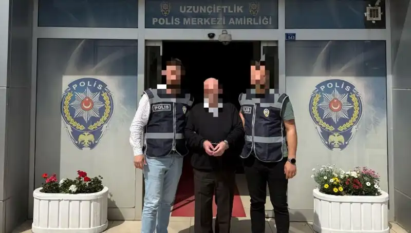 10 Aranma Kaydı Olan Firari Zanlı, Polisi Kılpayı Atlatırken Yakalandı