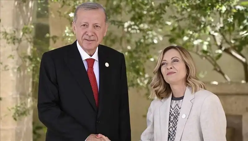 İstanbul'da Akdeniz Zirvesi: Erdoğan, İtalya ve Libya Başbakanlarıyla Bir Araya Gelecek