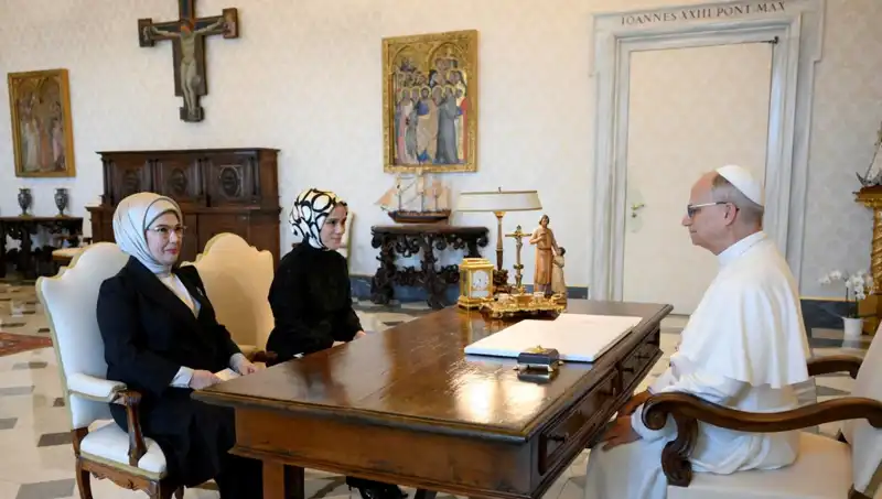 Emine Erdoğan ve Papa Leo’nun Görüşmesi: Gazze Krizinin Derinlemesine İncelenmesi