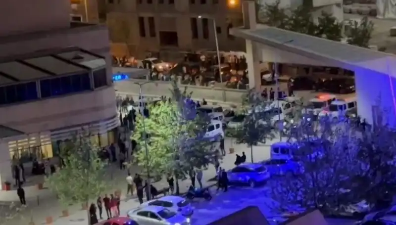Halay Başında Çıkan Kavga: Bir Bıçaklama, Dört Yaralama!