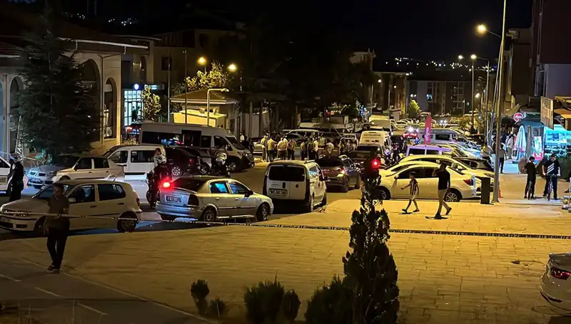 İki Aile Arasında Çıkan Kavga: 3 Yaralı ve 1 Ağır Durum