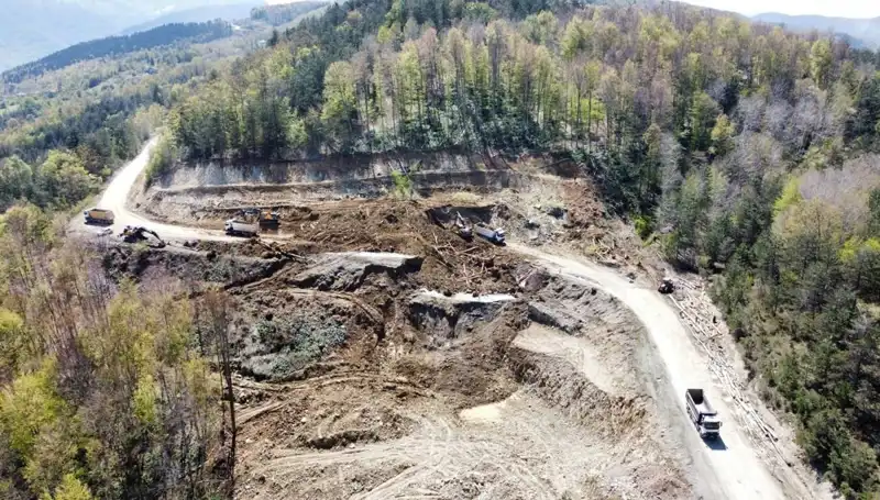 Kastamonu-Çatalzeytin Yolu'nda Heyelan, Ulaşımı Olumsuz Etkiledi