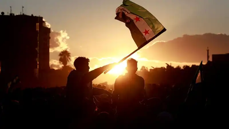 Suriye'de Geçiş Süreci İçin Tarihi Anayasa Komisyonu Kuruldu!