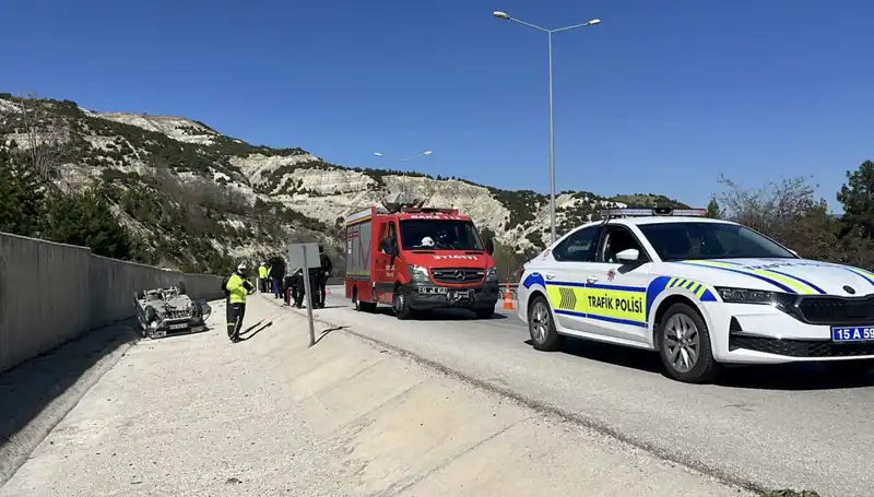 Burdur'da Çocukların da Geldiği Feci Kaza: Dört Yaralı