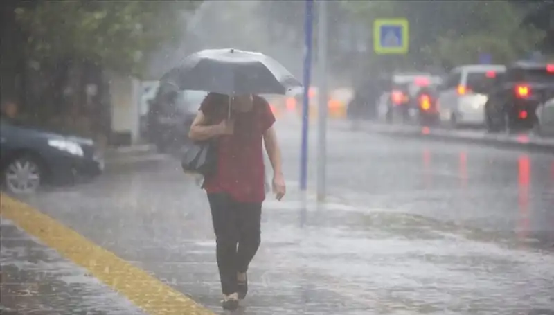 Üç Bölgede Devam Eden Sağanak Yağışlar: Ne Beklemeliyiz?