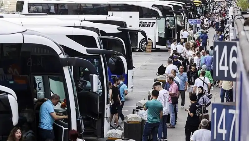 İstanbul'dan Göç Edenlerin Sayısı 369 Bin 453'e Ulaştı