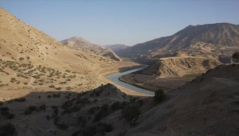 Tahran’da Su Kıtlığı Tehlikesi: Tüketimi Yüzde 20 Azaltma Zorunluluğu