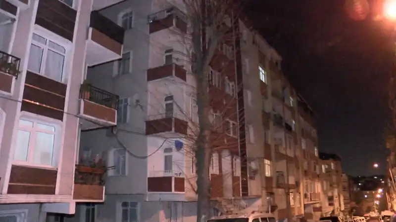 Altı Katlı Apartmanda Şok Eden Olay: Kolonlardan Gelen Sesler Binayı Tahliye Ettirdi